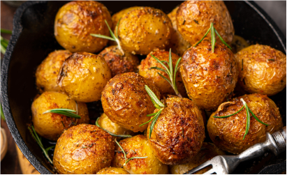 Papas al sartén con romero y ajo